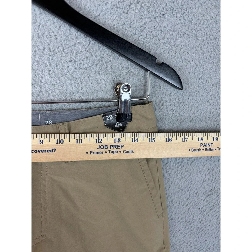 Quiksilver Amphibian Shorts Mens 28 Beige Stretch Chino 10 Inseam Casual Golf